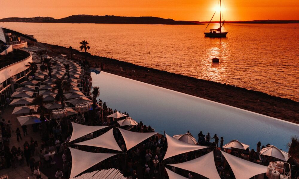 discover-the-iconic-cafe-del-mar-experience-in-malta